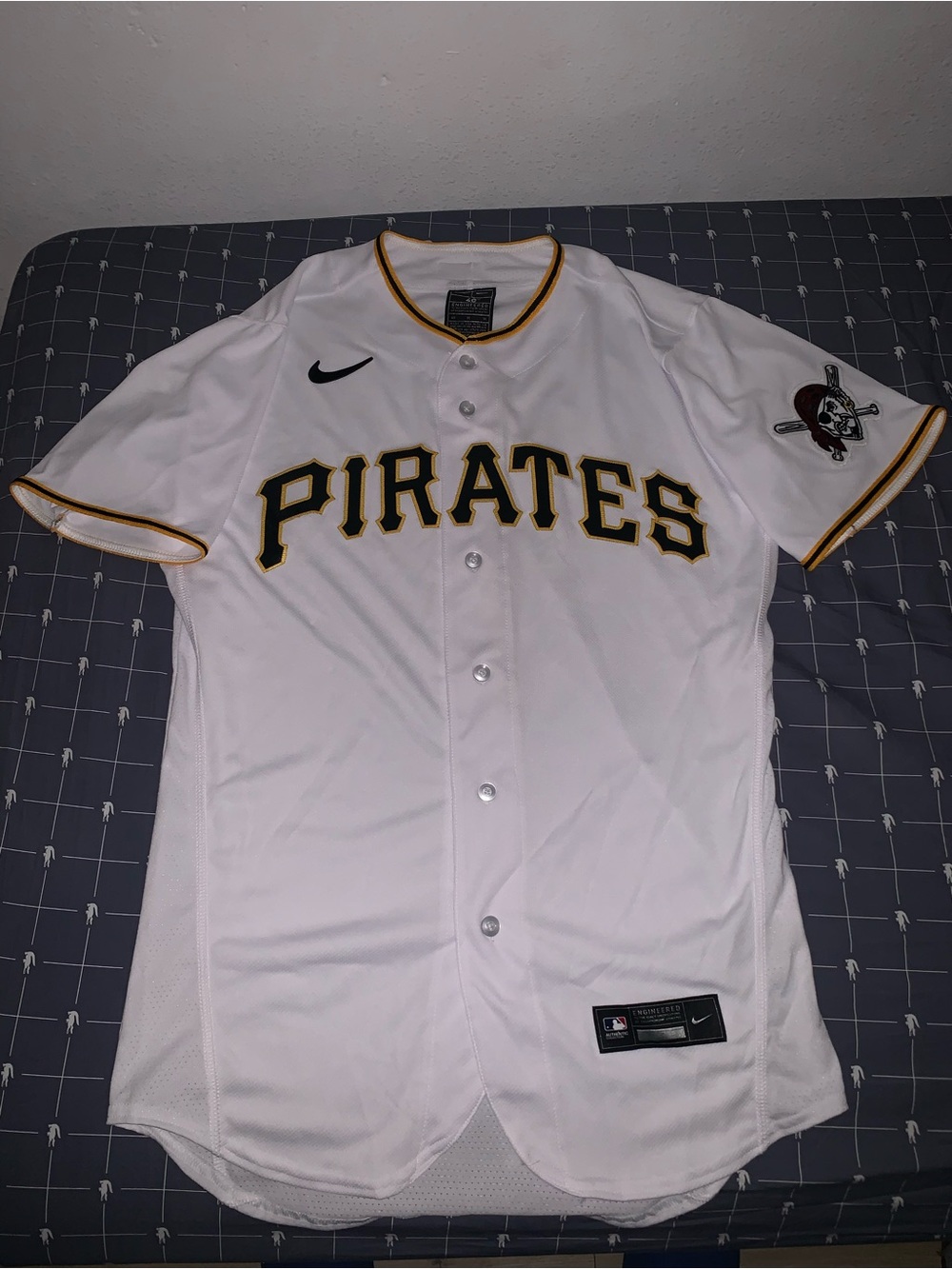Authentic Pittsburgh Pirates Elite Flex Base Home White Jersey Size 40